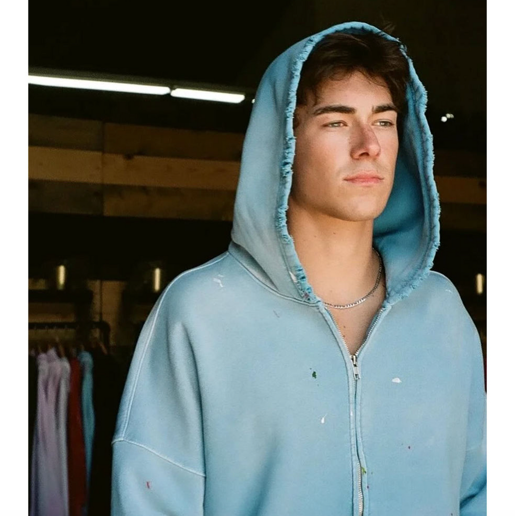 Oversized Sun-Fade Zip Hoodie – Vintage Washed Streetwear Jacket